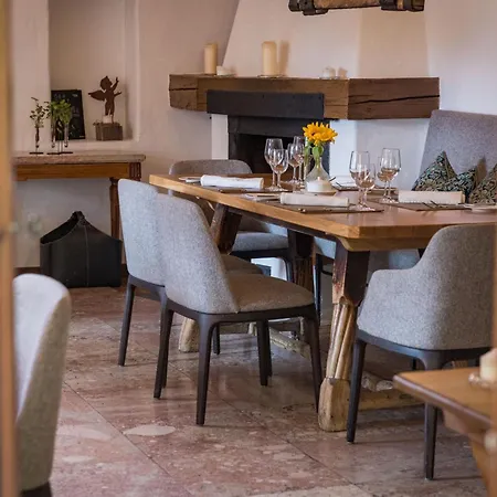 Hotel Schloss Prielau & Restaurants 4*