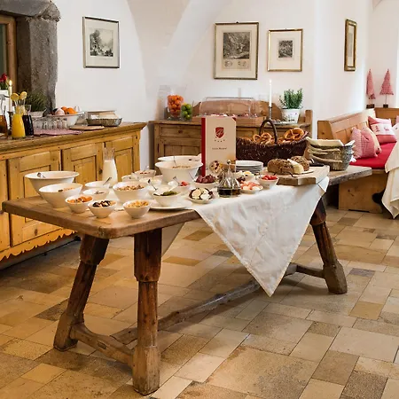 Schloss Prielau & Restaurants Hotel