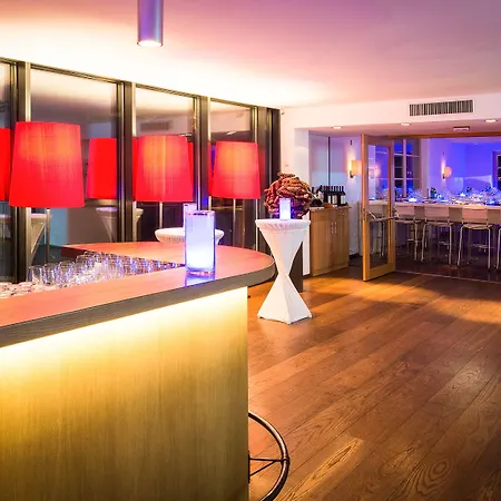 מלון Schloss Prielau & Restaurants 4*