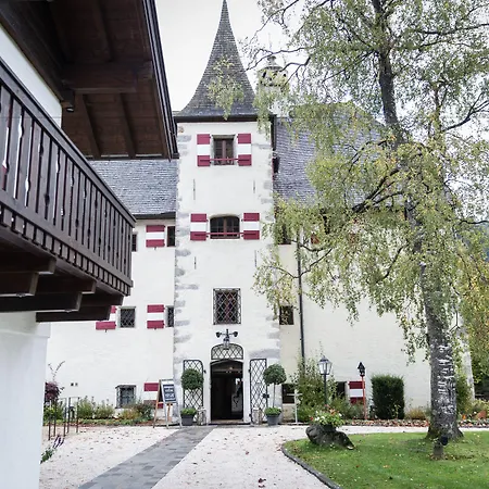 Schloss Prielau & Restaurants מלון 4*