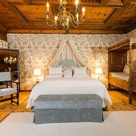 מלון Schloss Prielau & Restaurants 4*