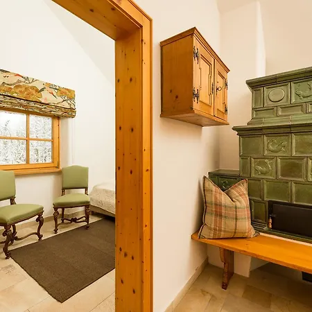 Hotel Schloss Prielau & Restaurants 4*