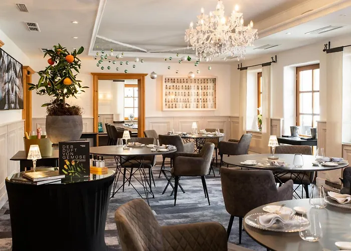 Hotel Schloss Prielau & Restaurants 4*