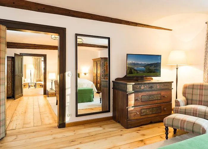 Schloss Prielau & Restaurants 4*