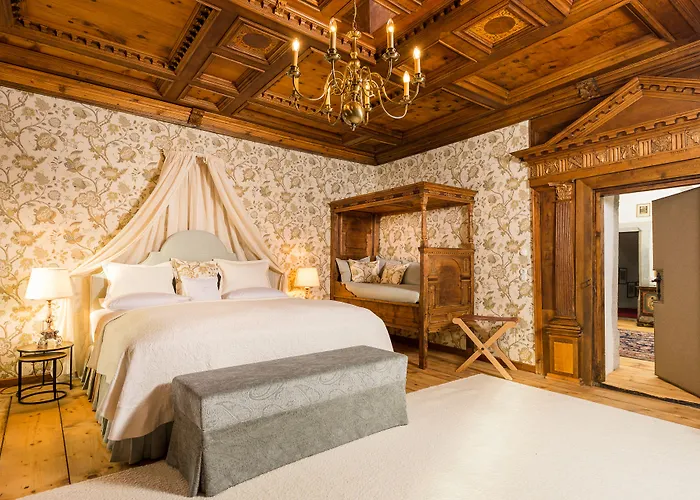 Schloss Prielau & Restaurants 4*