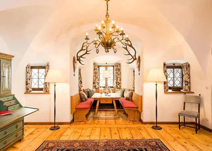 Otel Schloss Prielau & Restaurants 4*