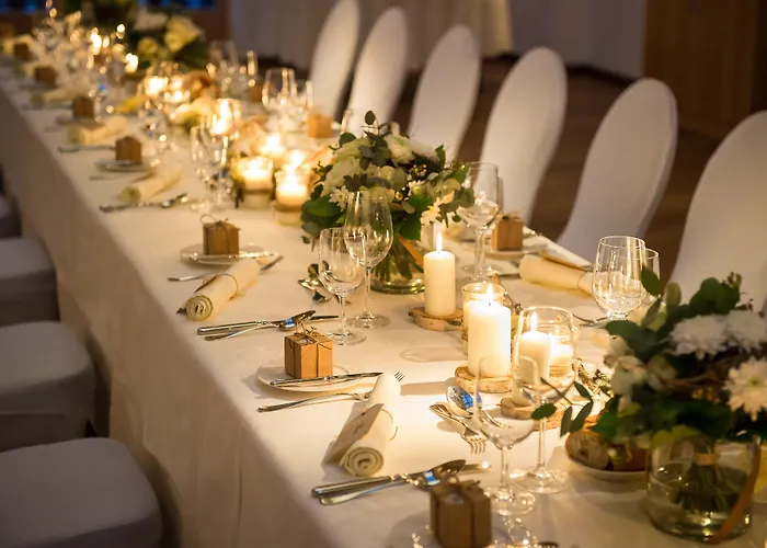 Schloss Prielau & Restaurants Otel 4*