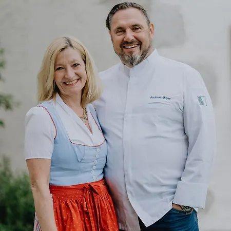 Schloss Prielau & Restaurants 4*