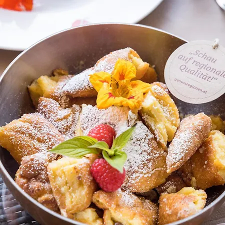 Schloss Prielau & Restaurants Hotel