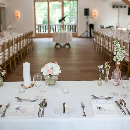 Schloss Prielau & Restaurants Zell am See