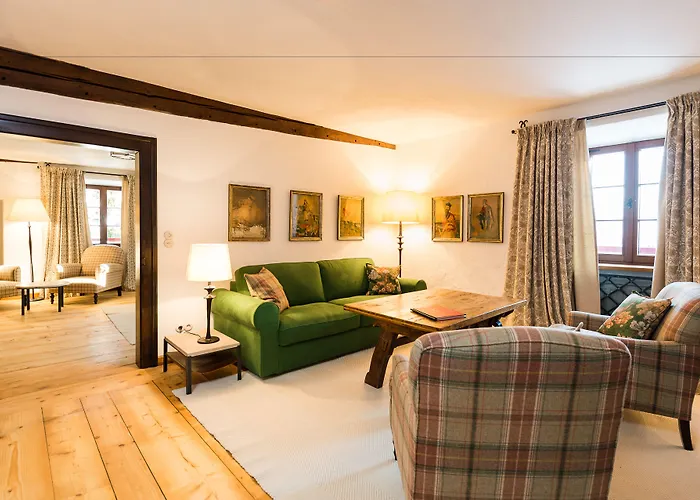 Schloss Prielau & Restaurants Hotel 4*